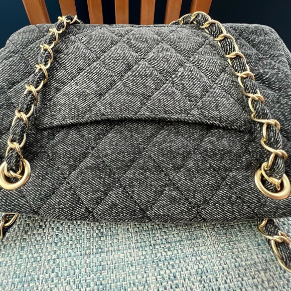 Chic Black Denim Quilted Chain Bag - Picture 5 of 7